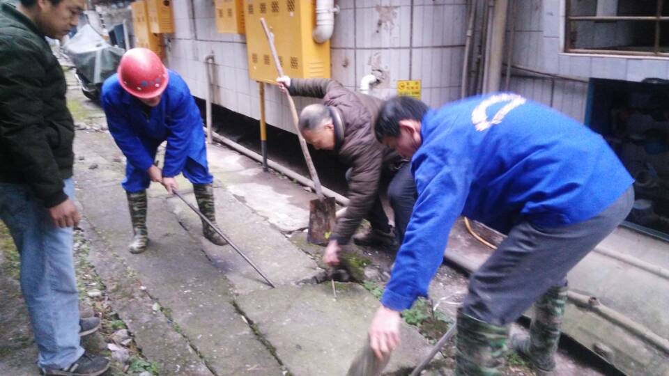 元宝山清掏化粪池、管道疏通一站式服务<高效><技术><可靠>